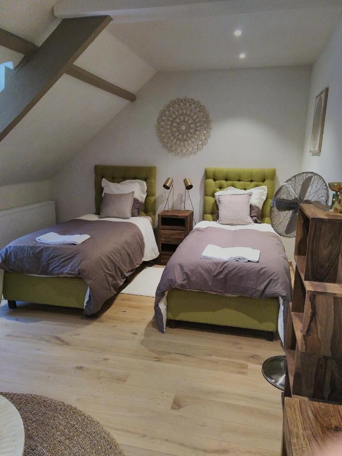 Chambres D'Hotes Les 3 Salamandres Yvoir エクステリア 写真