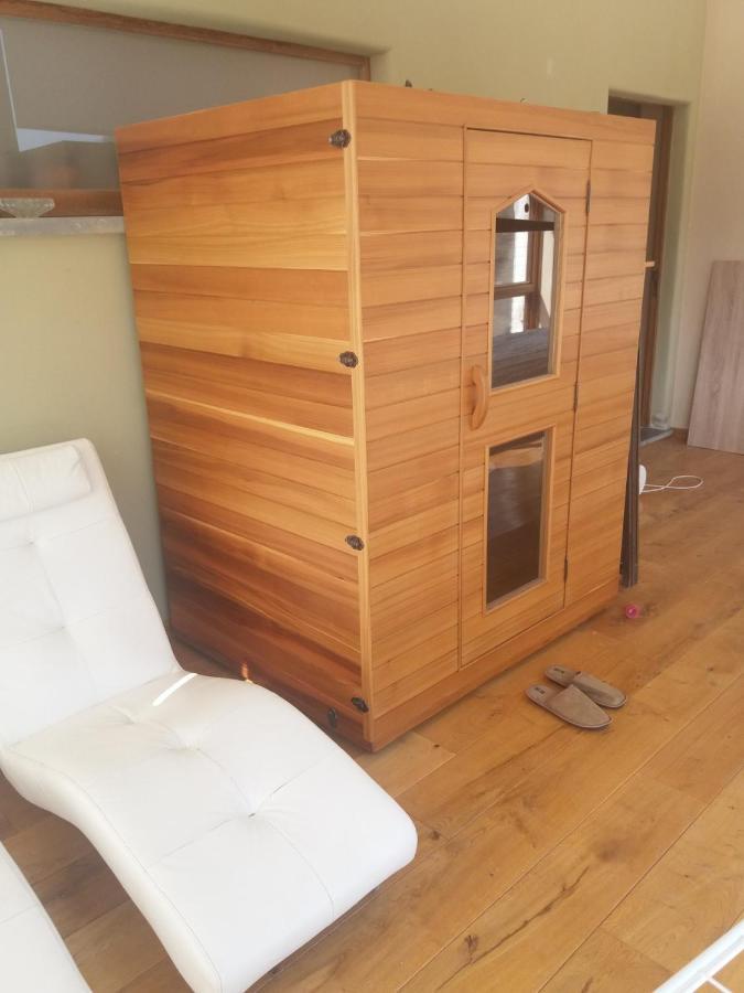 Chambres D'Hotes Les 3 Salamandres Yvoir エクステリア 写真