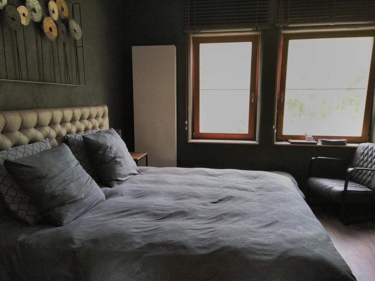 Chambres D'Hotes Les 3 Salamandres Yvoir エクステリア 写真